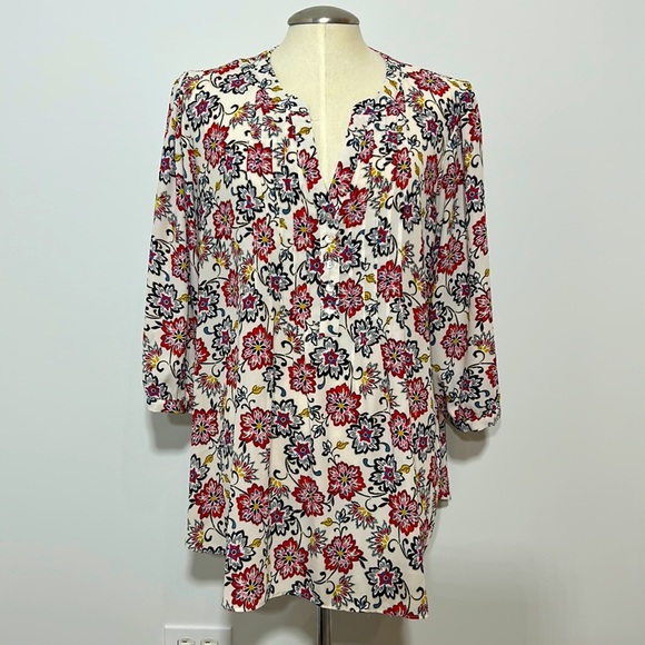 Rose & Olive Tops - Rose & Olive by Anthropology V-Neck 3/4 Sleeve Floral Blouse Size 1X